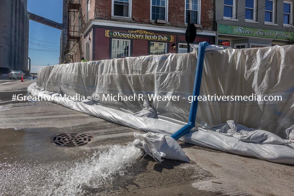 Pumps and a wall are operating at the intersection of Broadway and State Streets in Alton.