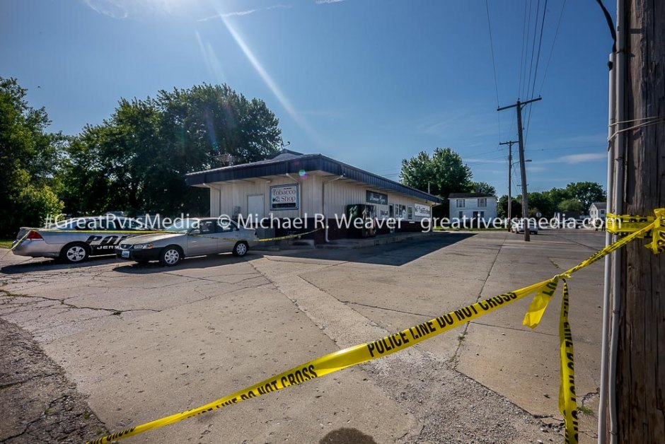 The Tobacco Shop location where gunfire began that severely wounded Jerseyville Police Officer Nathan Miller. The chase for burglary suspect Durham came to an end as he fled across IL Rt. 16 where he eventually was brought down by police gunfire. 